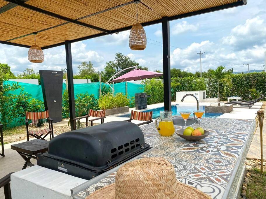 Casa Palma Roja Boutique , Piscina Privada Villa Carmen de Apicalá Exterior foto